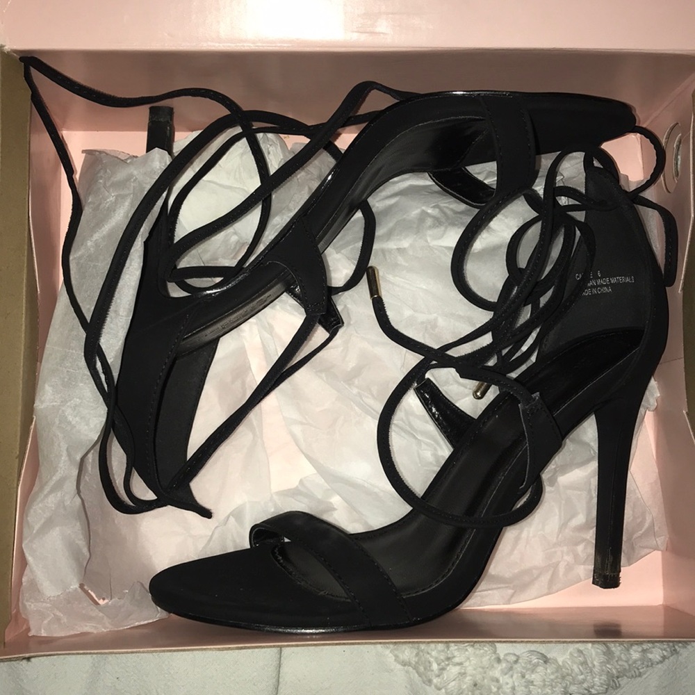 Lace up heel